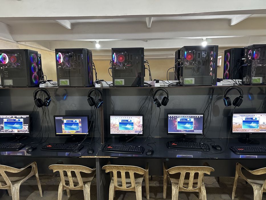 Srochni komputer hona sotiladi