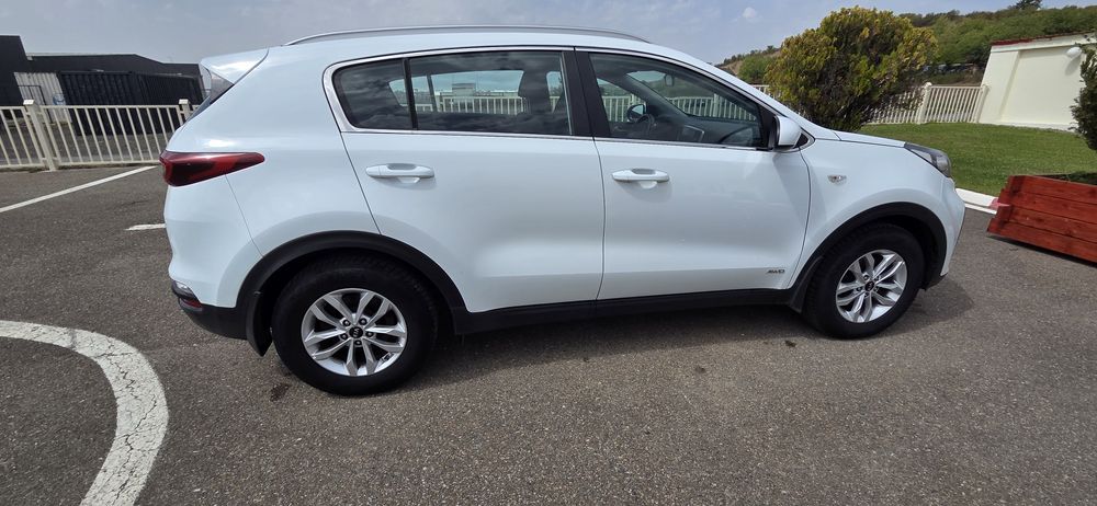 KIA Sportage 2020 — imagine 3