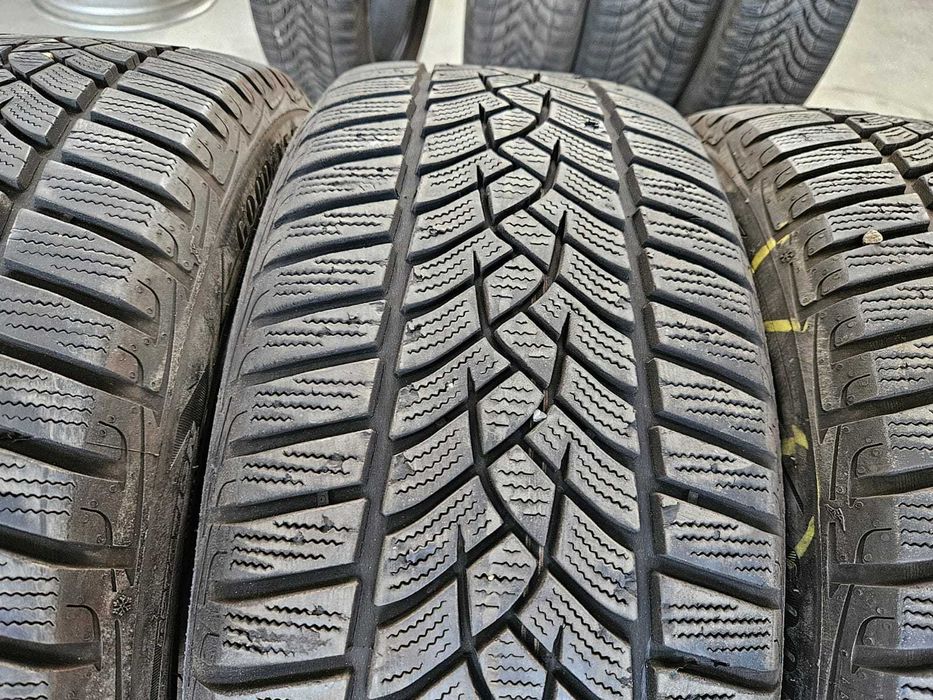 4 Anvelope IARNA 215.50.17 'Goodyear' ; stare foarte buna