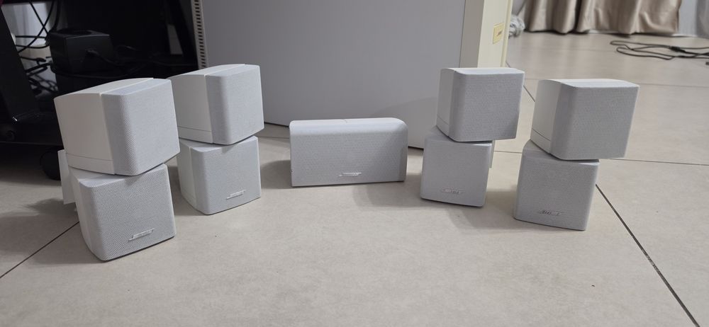 Sistem 5.1 Bose Lifestyle V20 cu subwoofer activi si sateliti dubli