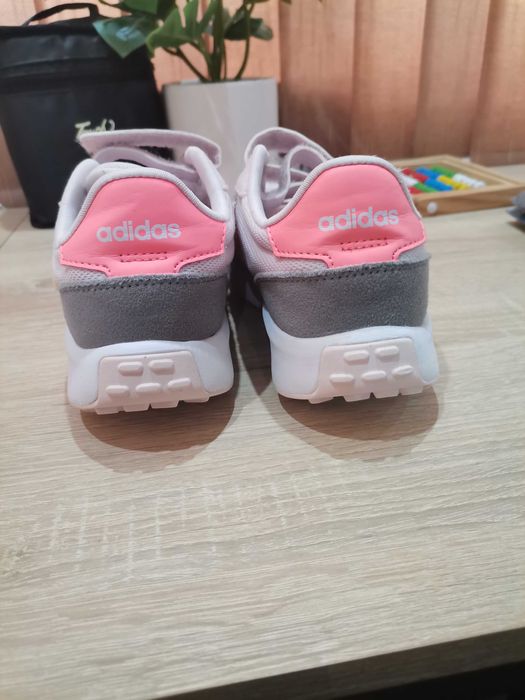 Детски маратонки за момипе и момче