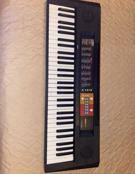 Orga electronica Yamaha PSR-F51