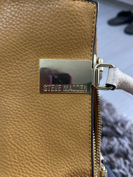 Poseta Steve Madden, lipsa curea