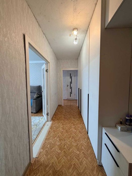 Продам 2х комн кв  168квартал