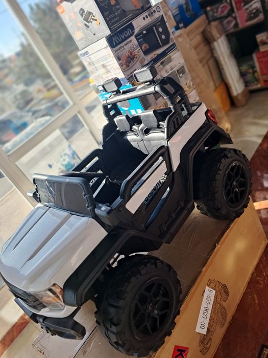 Машина Ford детский