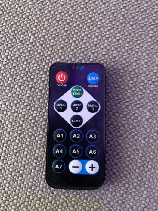 Светомузыка с пультом управления.