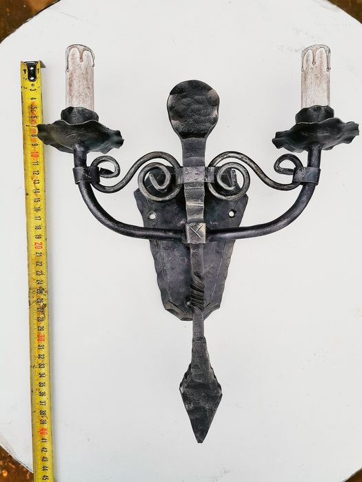 Лампи, аплик,  лампа за стена от Ковано желязо