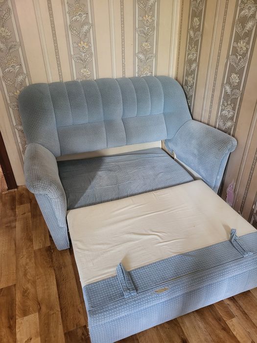 Диван разбирается