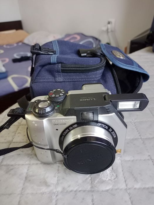 Фотоаппарат полупрофессиональный