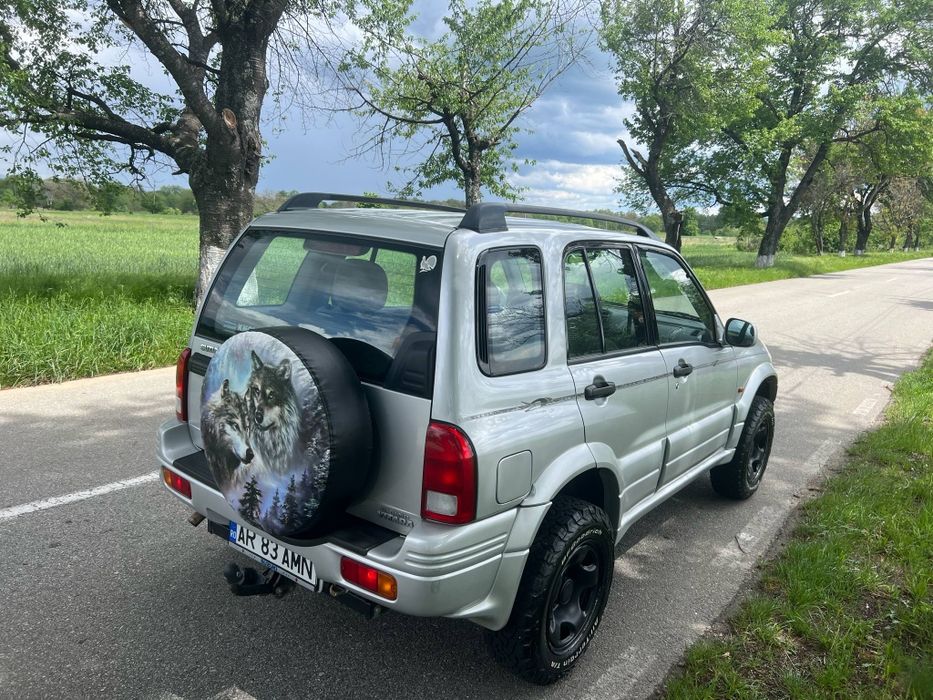 Suzuki Grand Vitara 2.0 benzina 4 usi