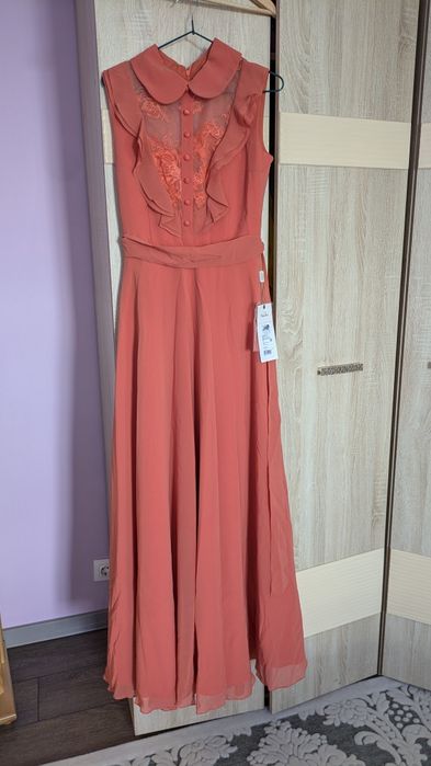 Продам вечернее новое платье