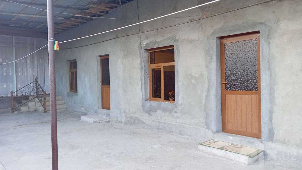 Toshkent tumani Novoiyda Uy sotilad