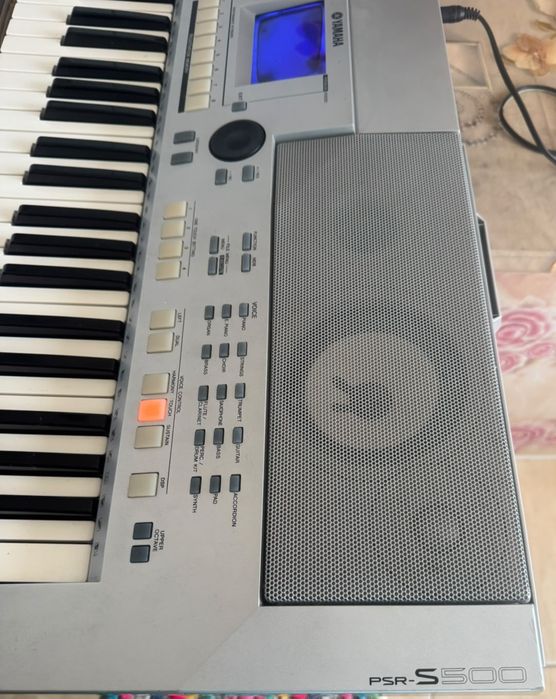 Orga Yamaha PSR S500