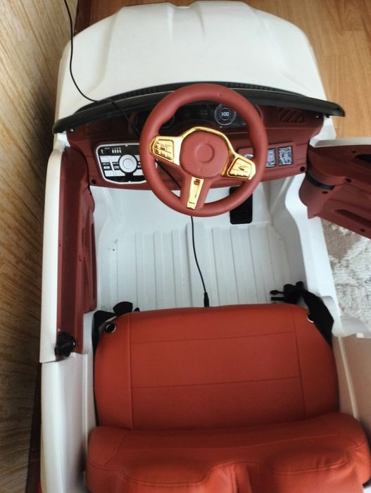 Машина детская продам. Срочно