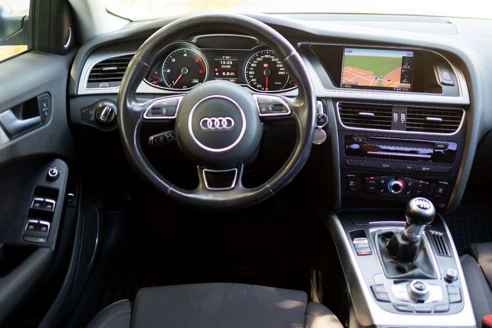 De vânzare Audi A4 B8.5 2014 model S-line.