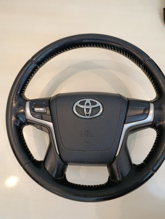 Продам руль Toyota Prado 150