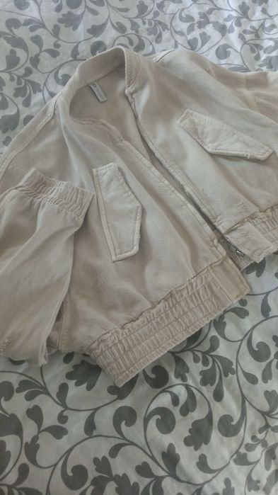 Късо палто   и яке на Бершка