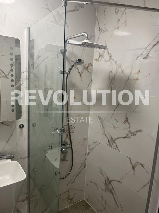 Дава се под наем Тристаен апартамент в Варна, Левски - 65 кв.м за 650 € - Снимка #10