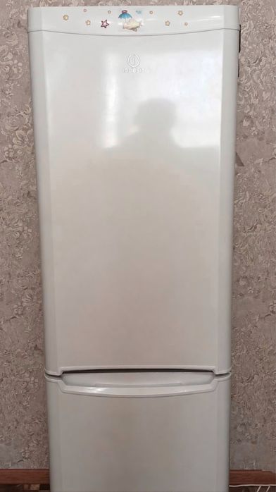 Холодильник Indesit — 35 000 ₸