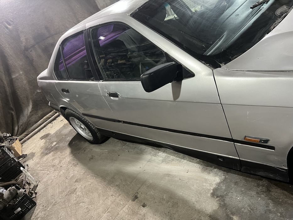 Продам бмв е 36 в хорошем состоянии