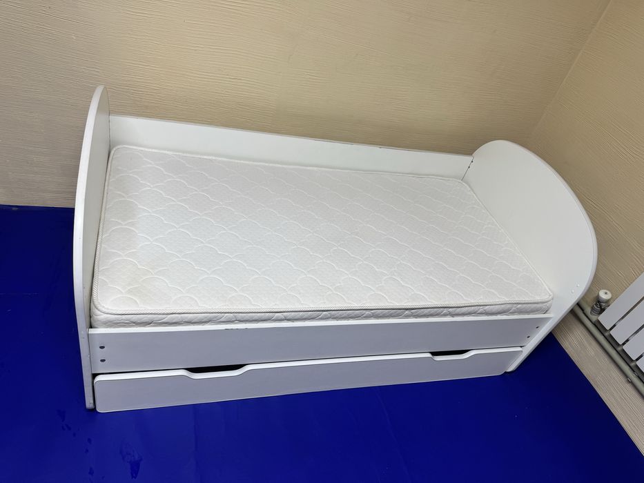 Детская кровать, размер 160*80