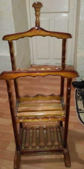 Вешалка детская.