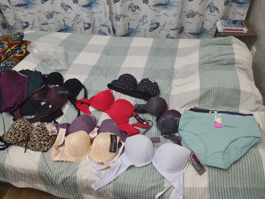 Бюстгальтер и труси