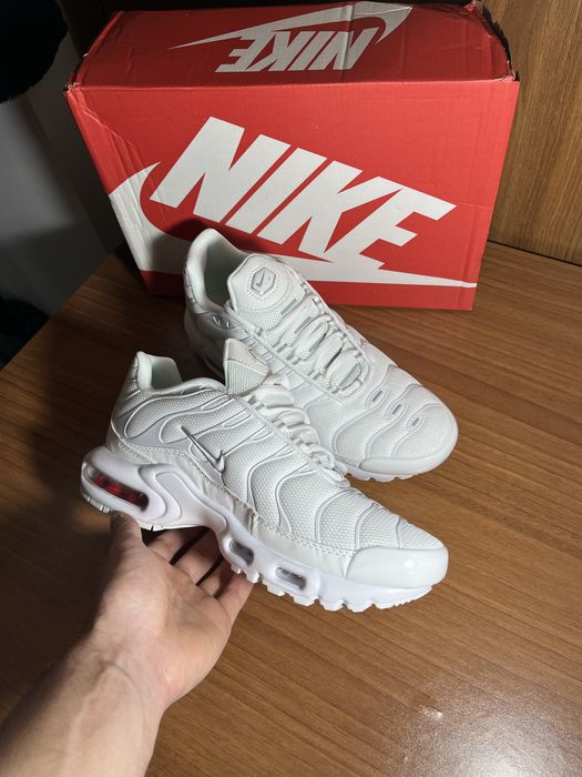 nike tn white marimea 42 noi nouti in cutie