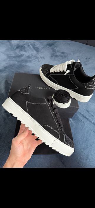 Numeris Black Crystal / Premium / 2026