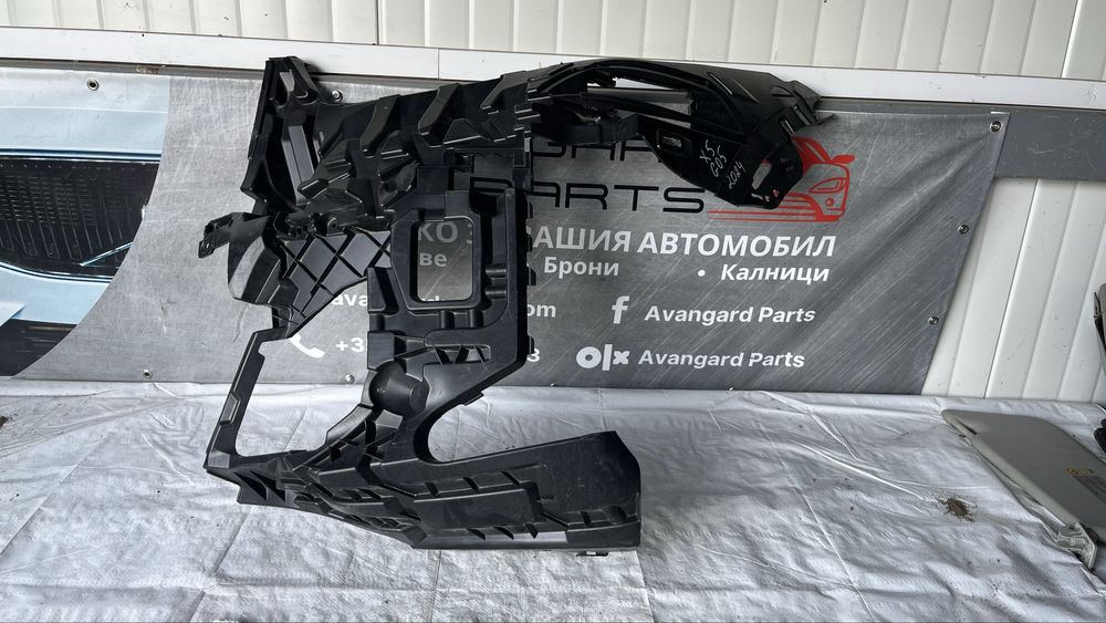 Лява и дясна основа за халоген BMW X5 G05 2023-