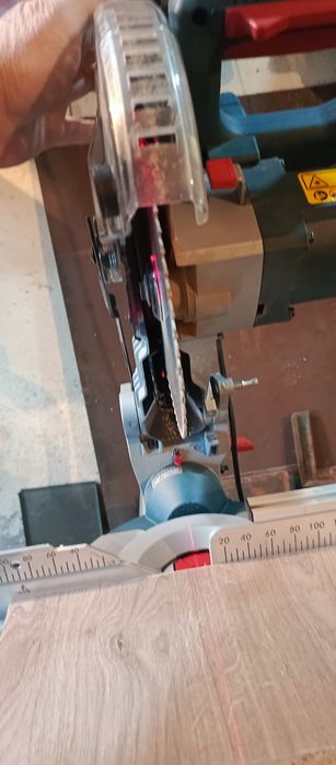 Торцовочная пила bosch