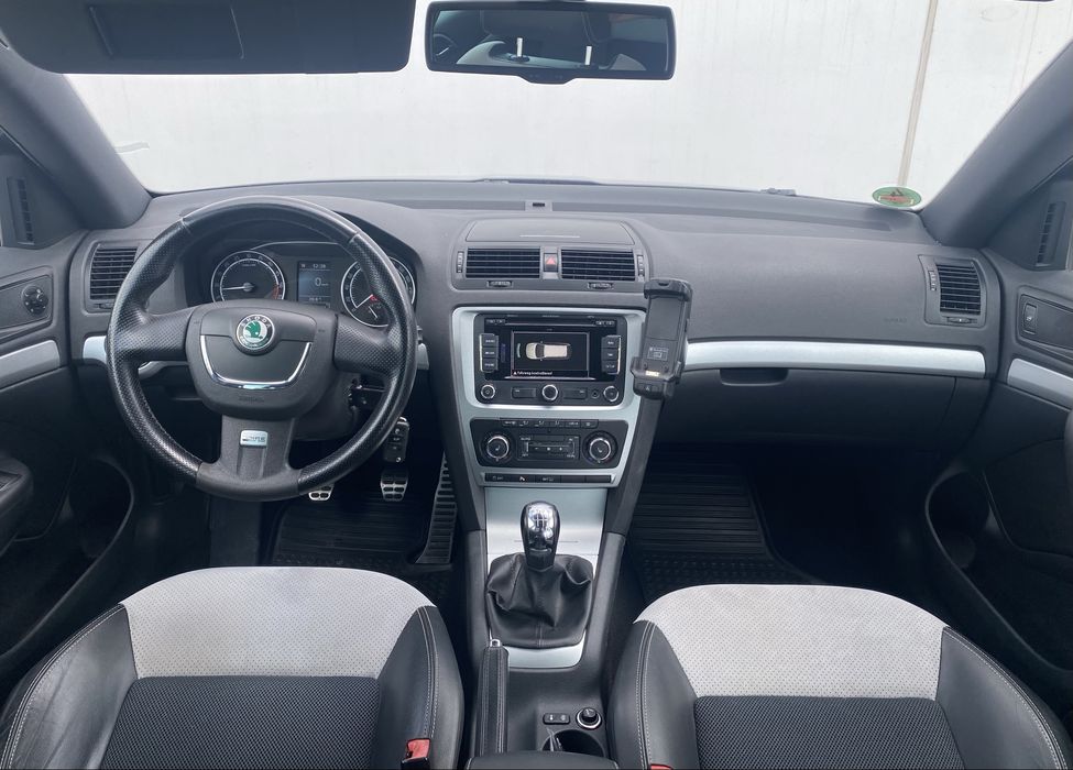 SKODA Octavia 2011 — imagine 5