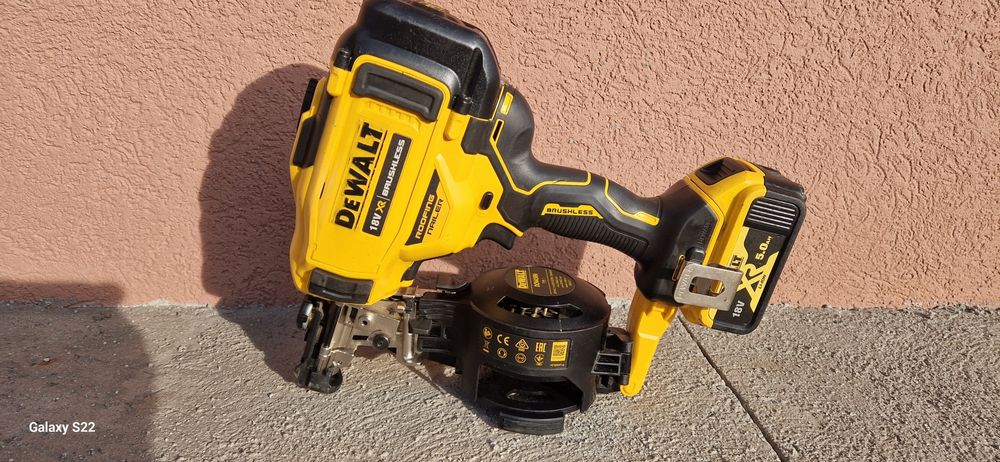 Dewalt pistol de cuie pentru sindrila