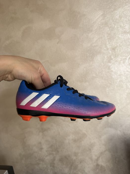 Ghete fotbal cu crampoane , Adidas Messi nr 33