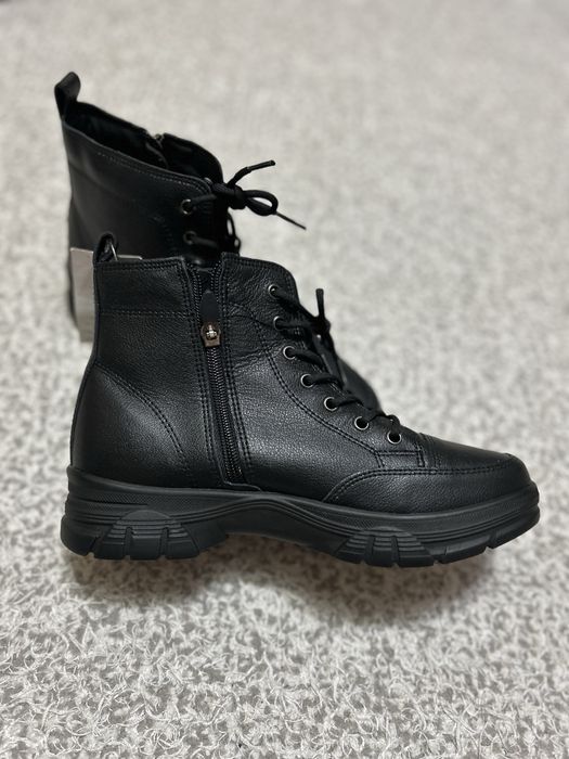 Корейские женские ботинки