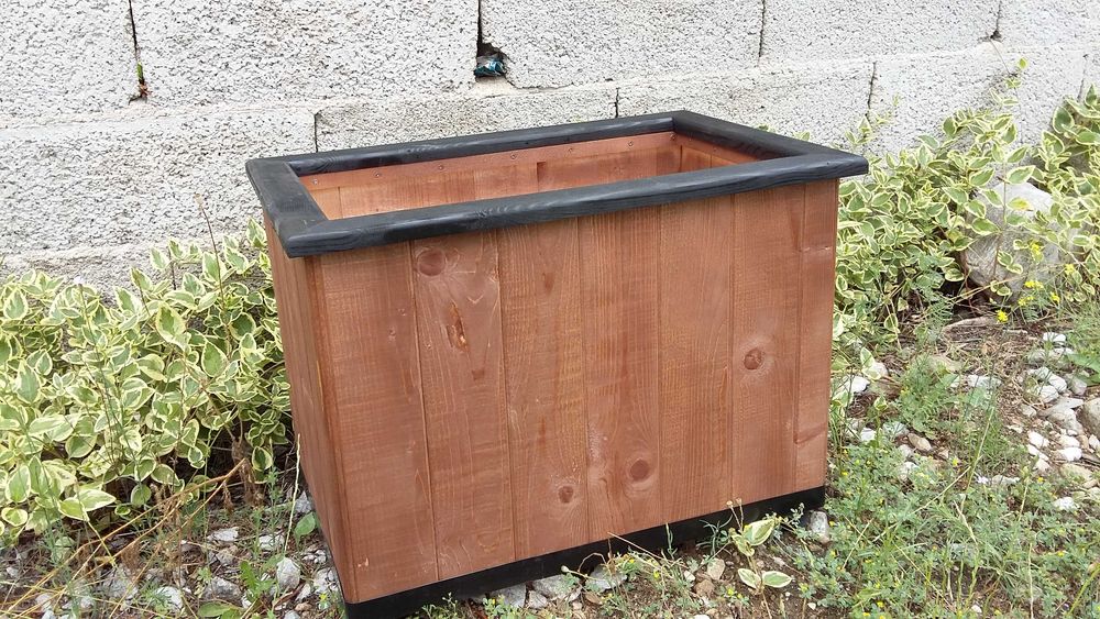 Дървени Кашпи за декорация.