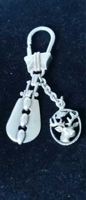 Breloc Vanatoresc, 925, argint masiv.