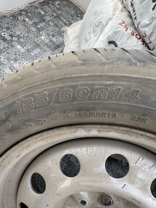 Продам диск с резиной 185/60 R14