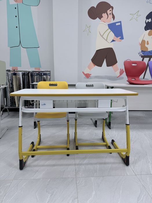 Продам мебель: парты, шкаф