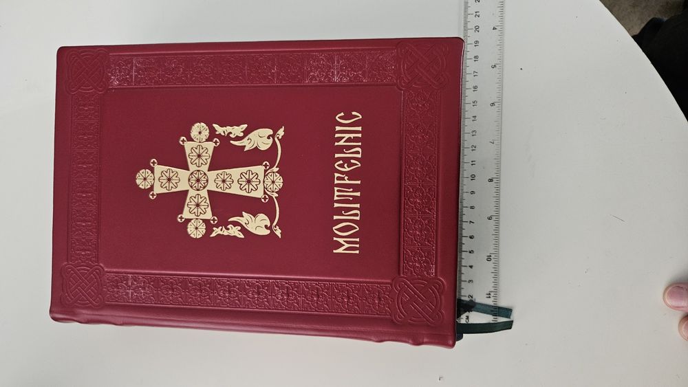 Molitfelnic Legat în piele rosie