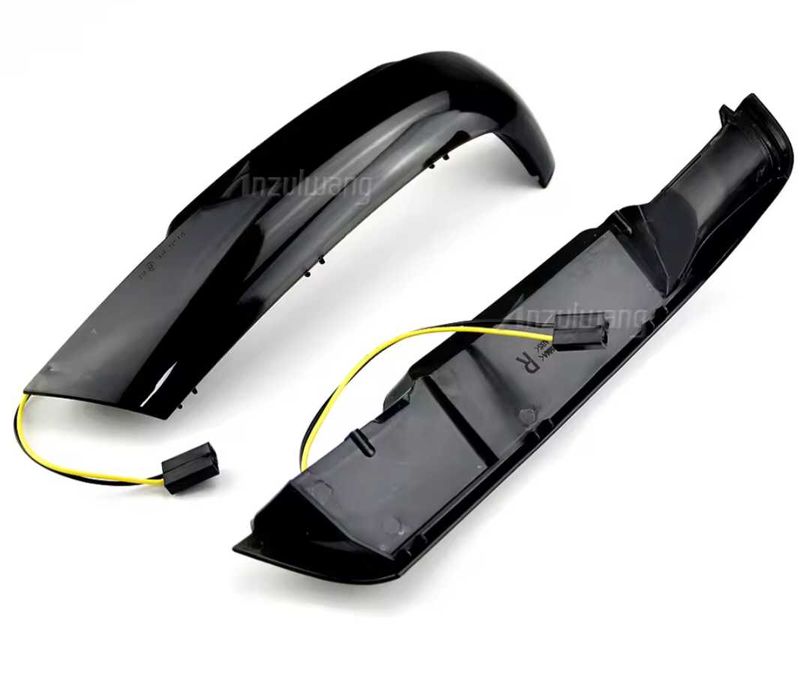 Динамични бягащи мигачи за огледалата за Volkswagen Touareg Туарег vw