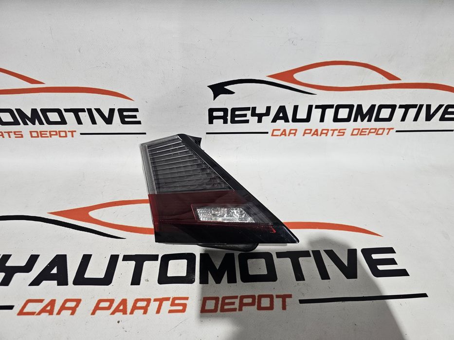 Stop stanga haion Honda Civic Hatchback dupa 2016 cod 34155-TV0-E214