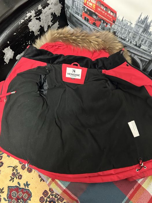 Куртки на девочку