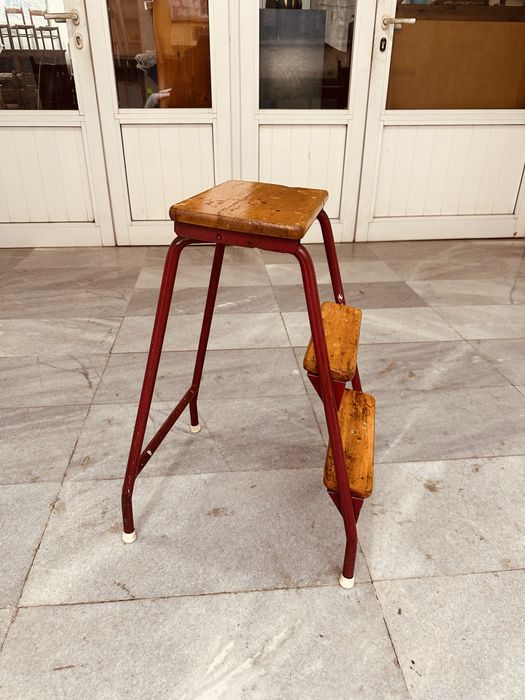Сгъваема винтидж табуретка / стъпало – метал и масивно дърво