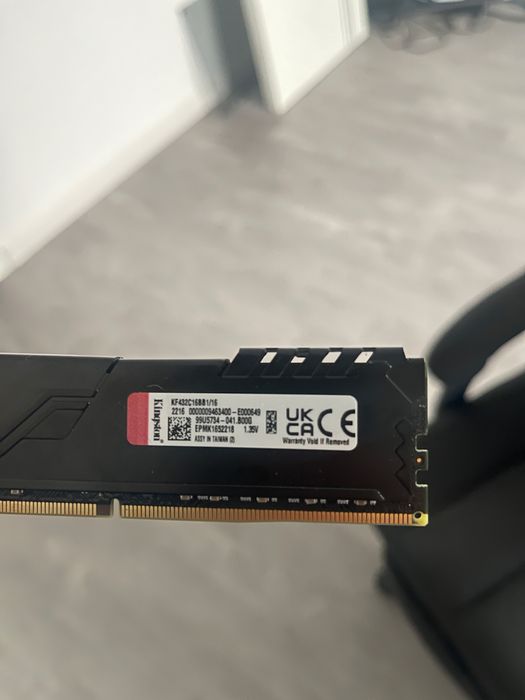 Vand 2x16 gb ram DDR4 de 3200 viteza de Fury Beast