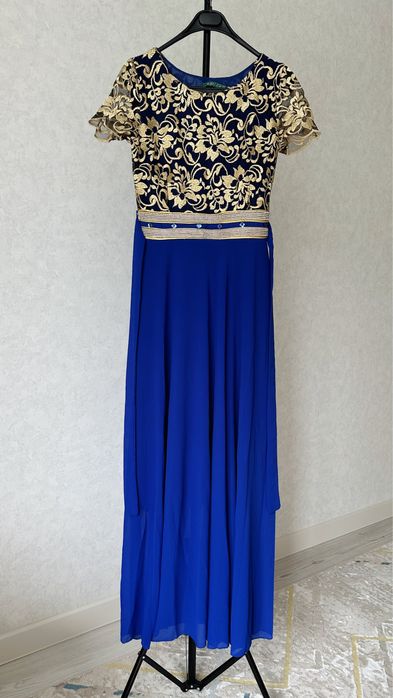 Продам платья