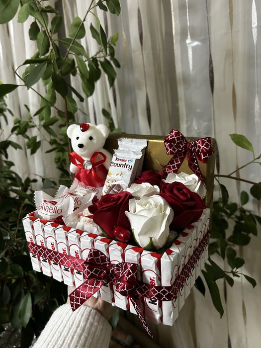 Aranjament dulciuri dragobete si martie