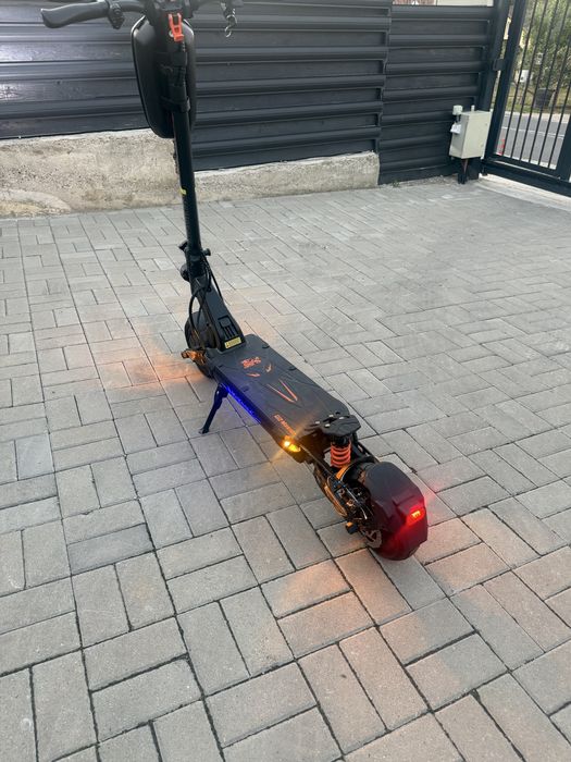 Trotineta electica KuKirin G2 master (2026) cheie, 2 motoare 2*1000W, Autonomie 70km, Baterie 52V 20, 8 A.