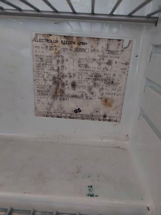 Хладилник за каравана - газов ( 12V - 220V)