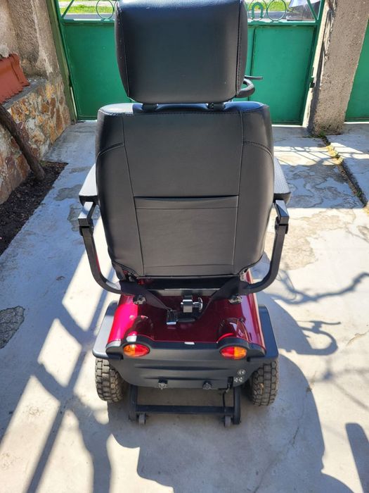 Инвалидна електрическа количка